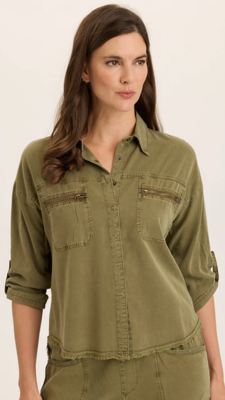 Kombu Pigment Knapp Twill Utility Button Up Top