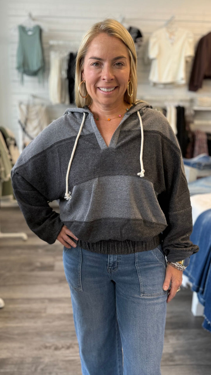 Contrasting Charcoal Elasticized Waist Hoodie