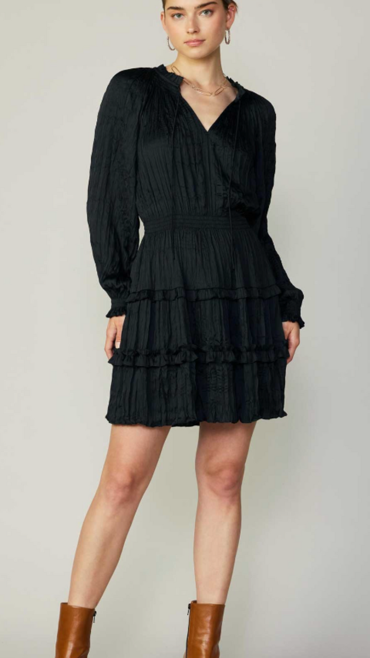 Black Long Sleeve Wrinkled Mini Dress