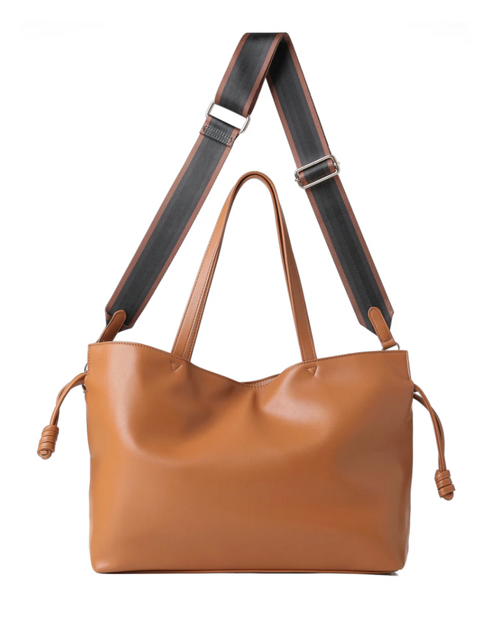 Reese Saddle Tote