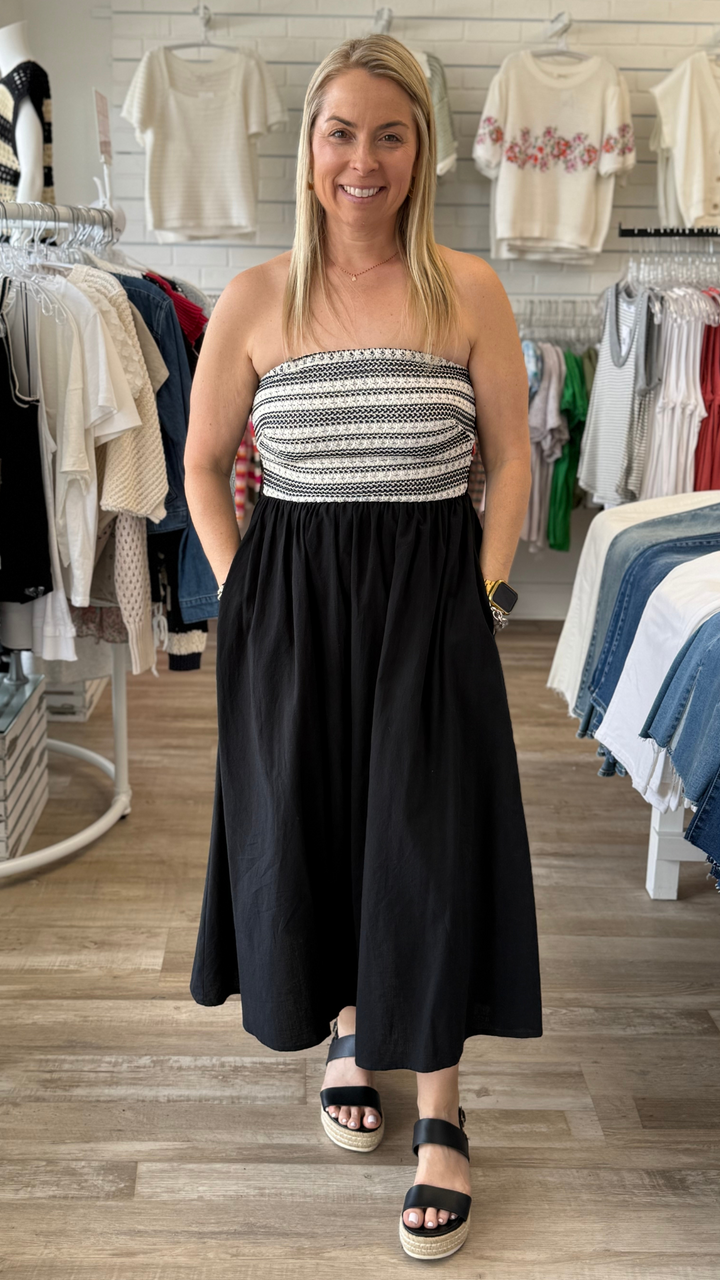 Crochet Contrast Tube Top Midi Dress With Pockets