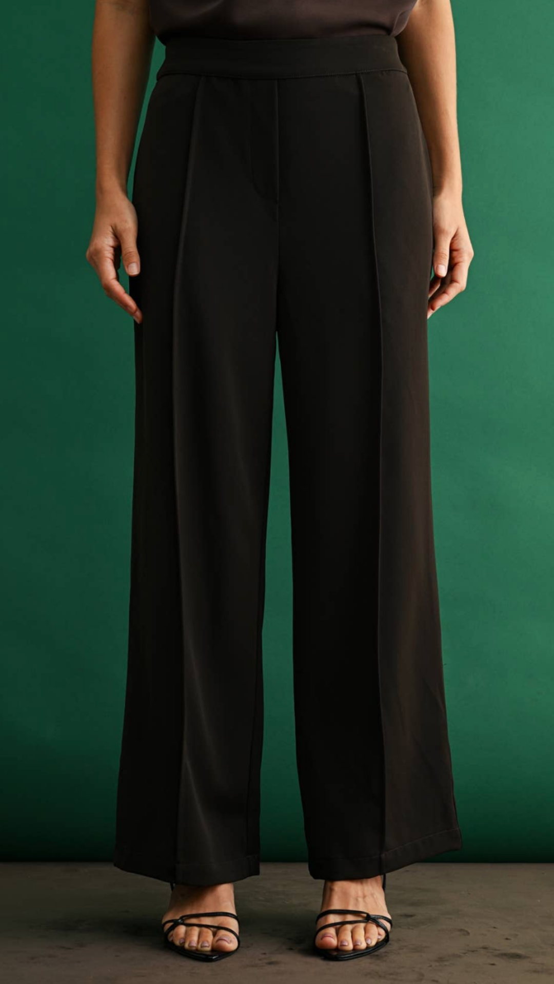 Chocolate Pintuck Elastic Waist Pants