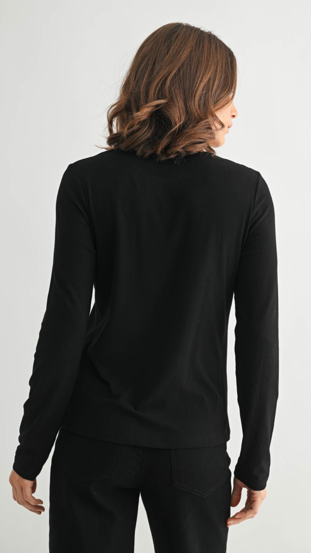 Black Round Neck Long Sleeve Top