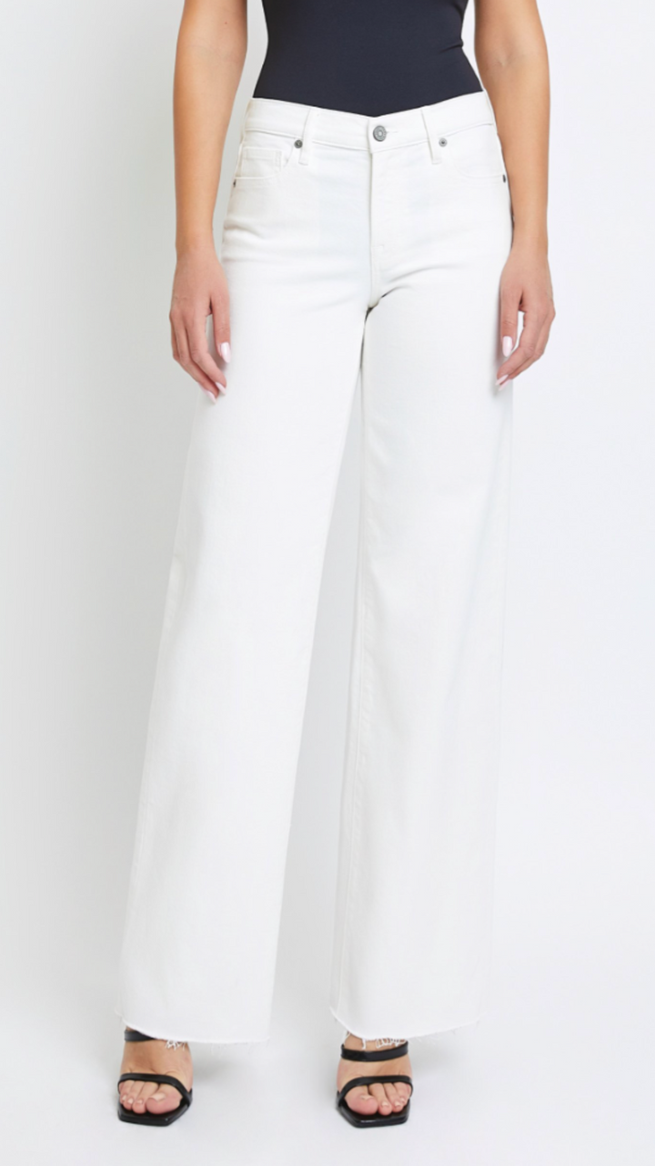 LOGAN Mid Rise Pearl Wash Clean Cut Dad Jeans