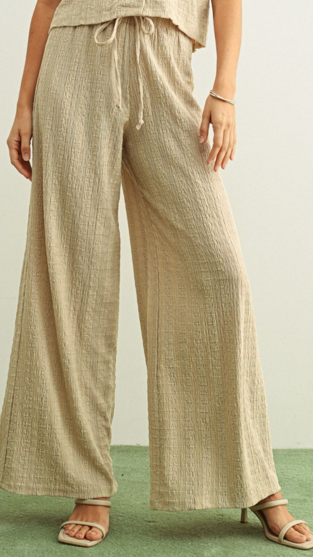 Tan Crinkled Fabric Sleeveless Button Front Top And Bottoms Set