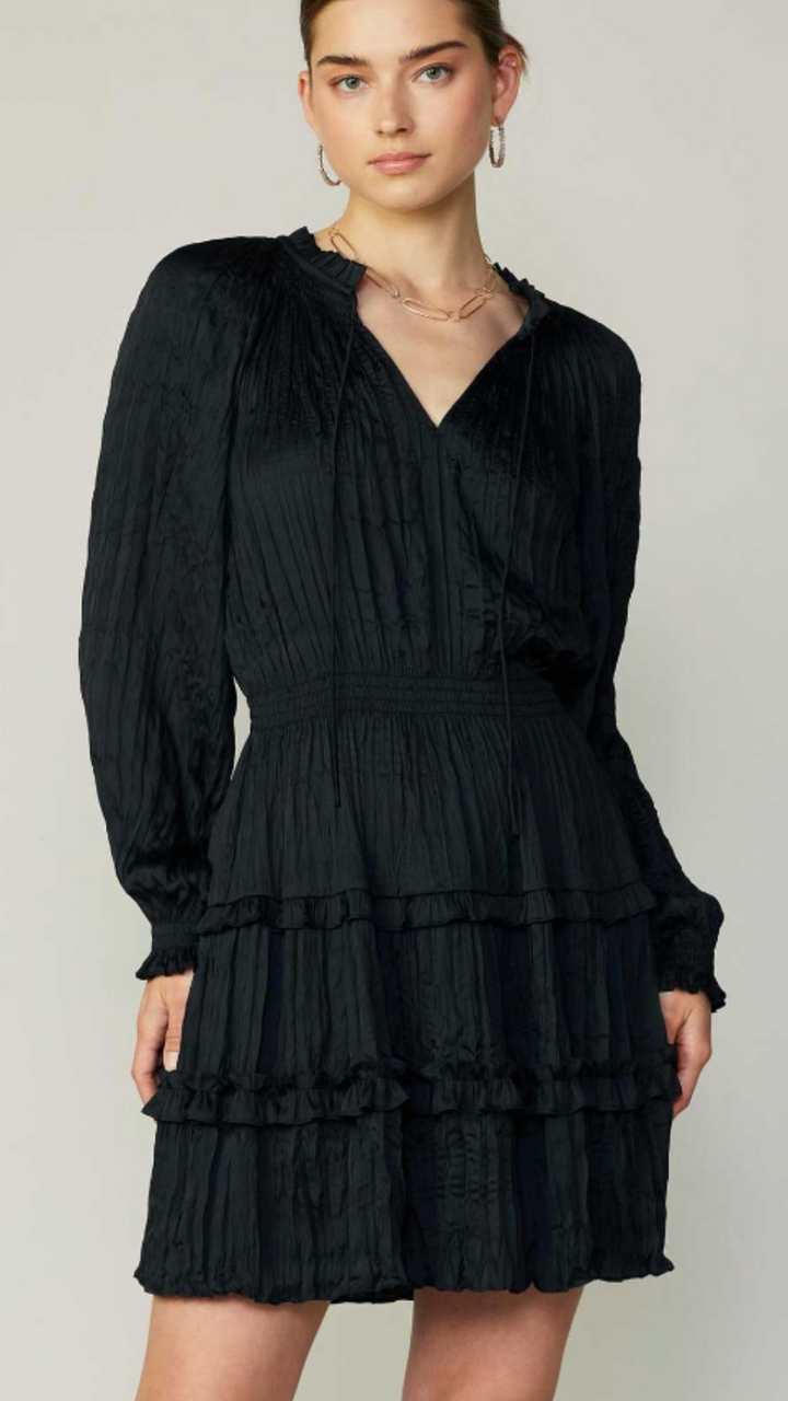 Black Long Sleeve Wrinkled Mini Dress