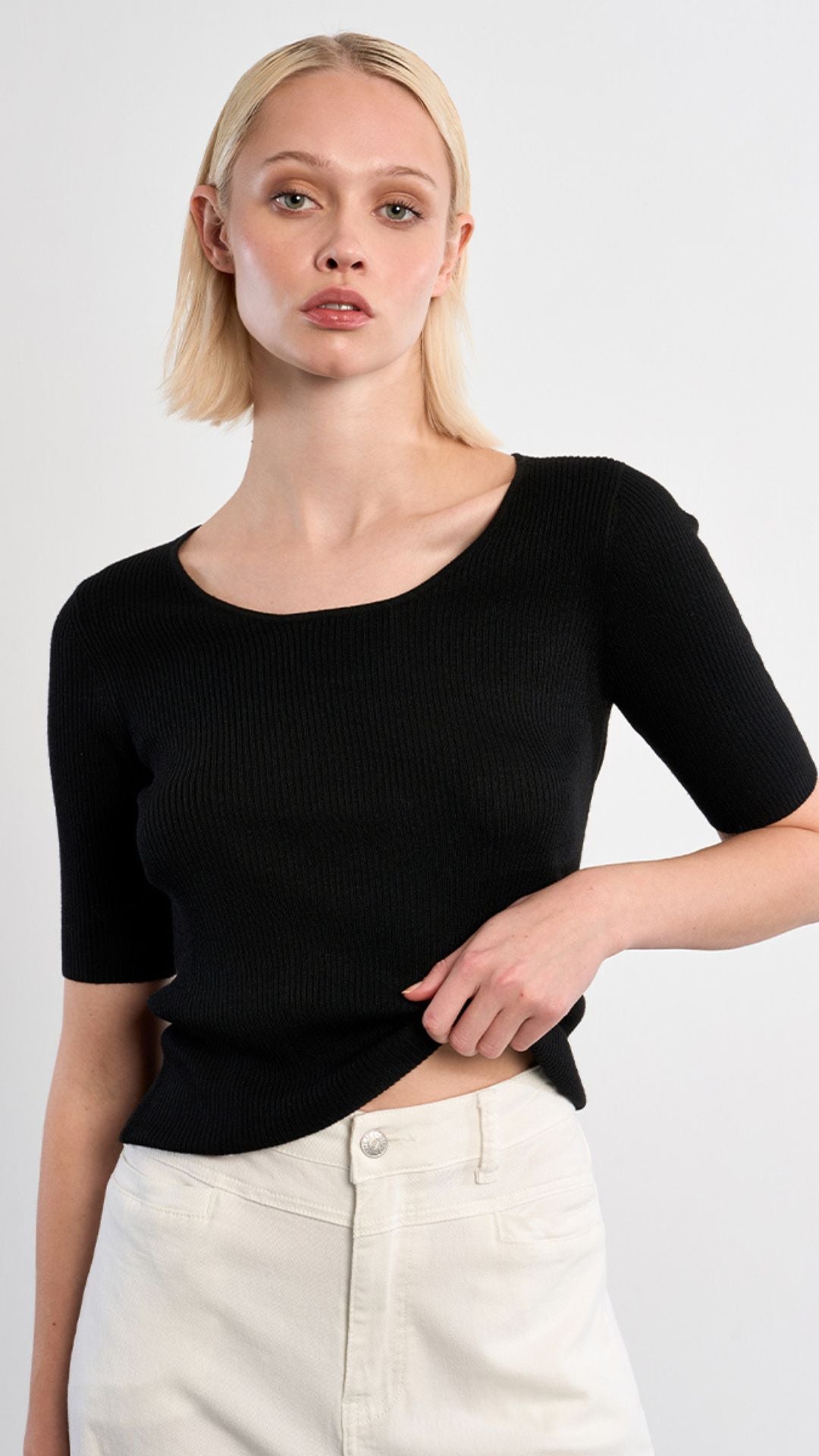 Black Key Hole Back Knit Top