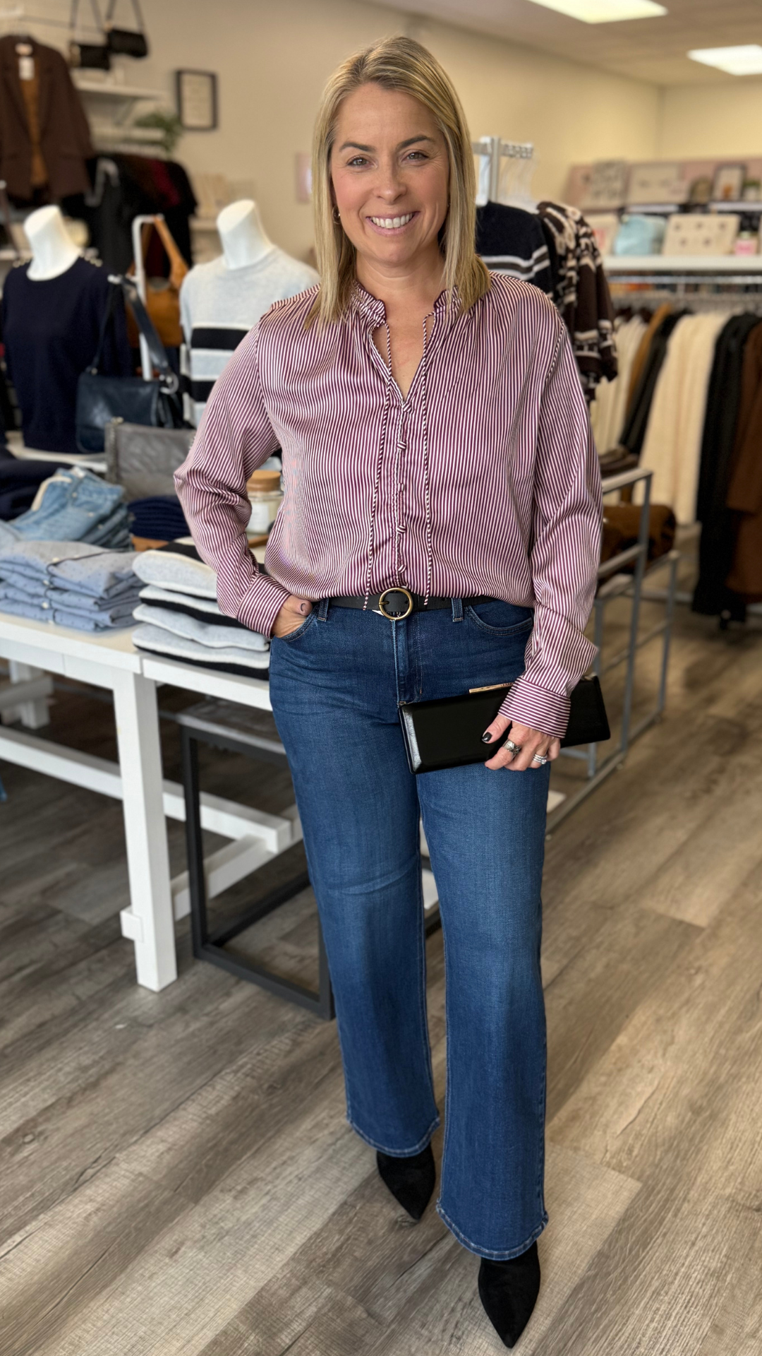 Mid Rise Dark Wash Classic Straight Jeans