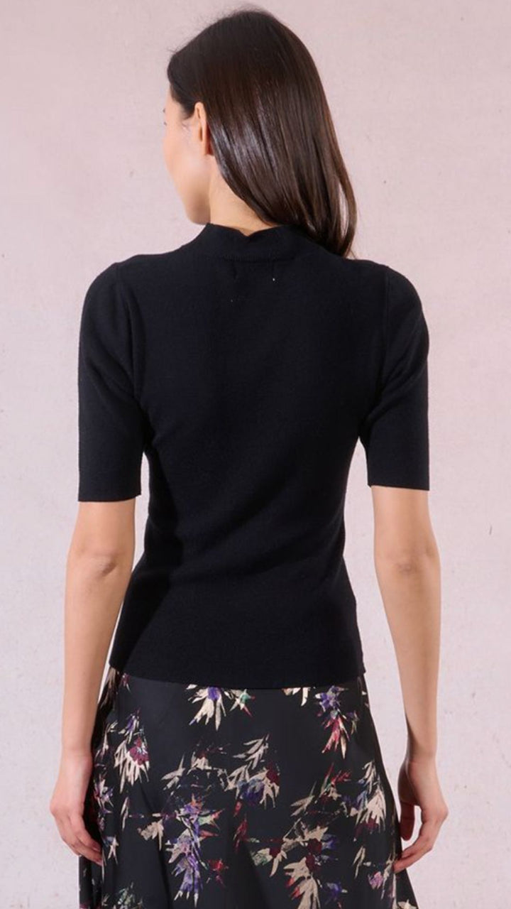 Black Quarter Sleeve Sweater Knit Top