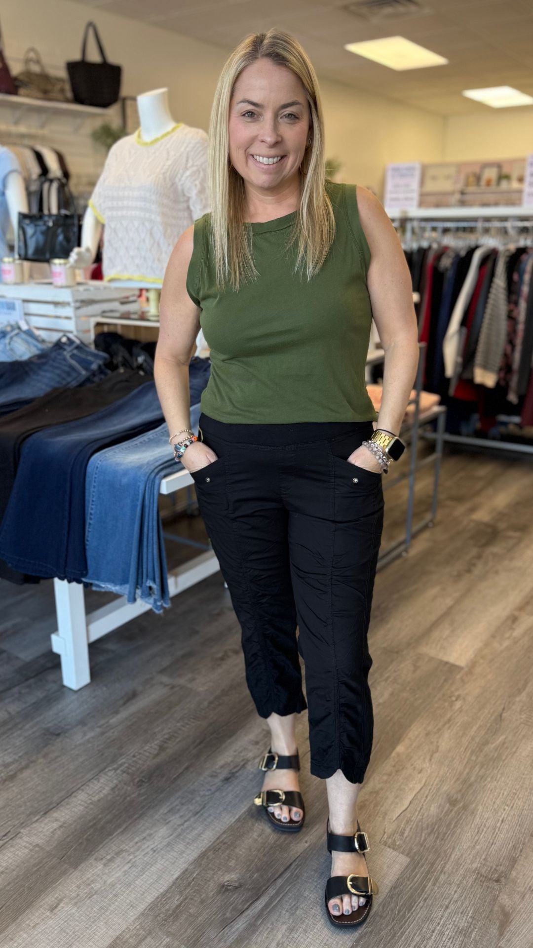 Black Iris Crop Pants