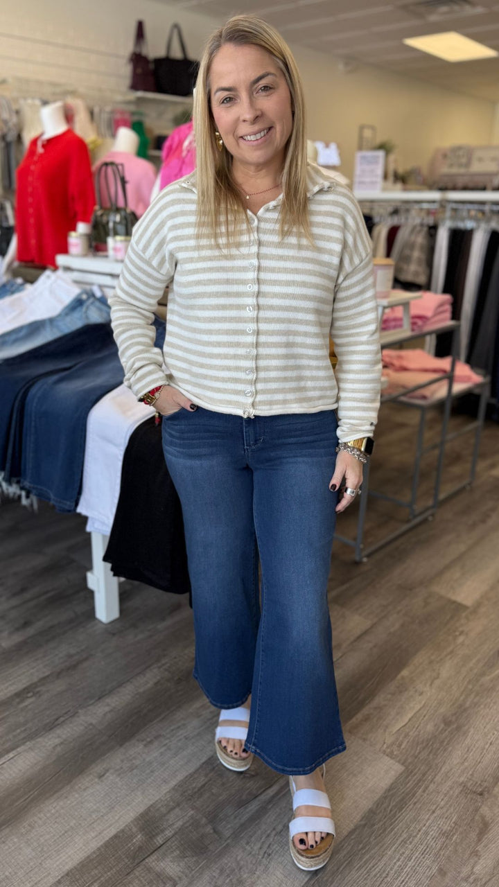 Mid Rise Dark Wash Better Butter Wide Leg Cropped Jeans