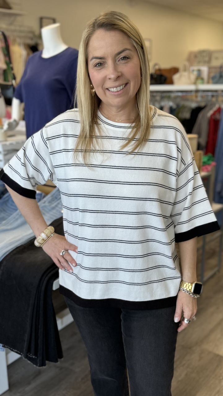 Crewneck Dropped Shoulder Stripe Tee