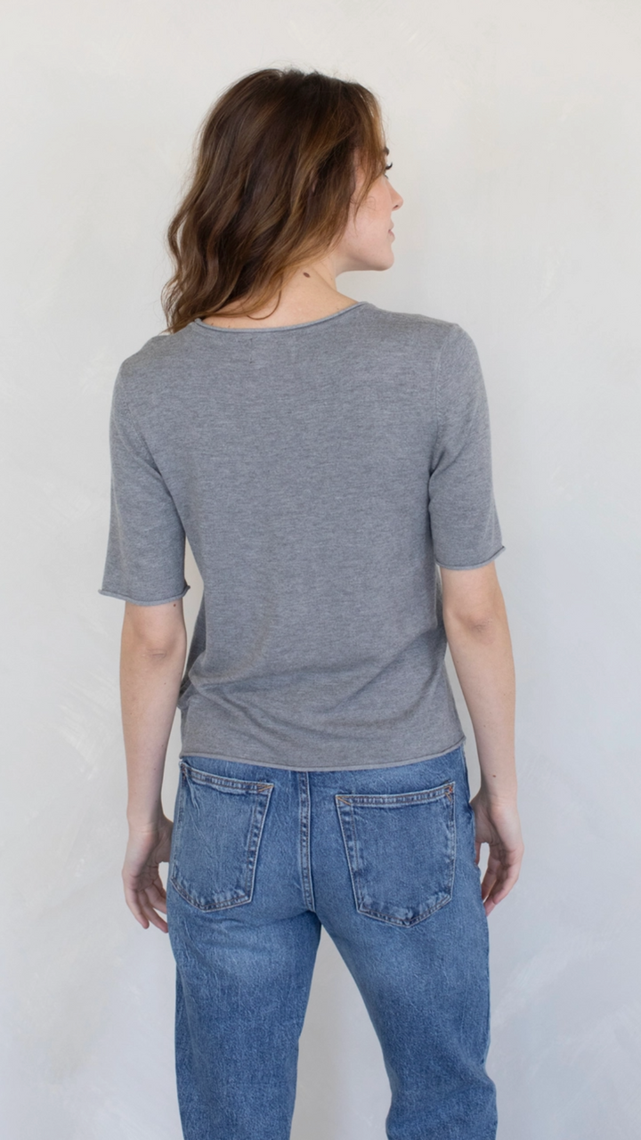 Gray Quarter Sleeve Knit Top
