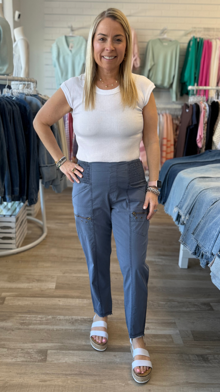 Hypnotic Pigment Acker Zipper Slim Crop Pants