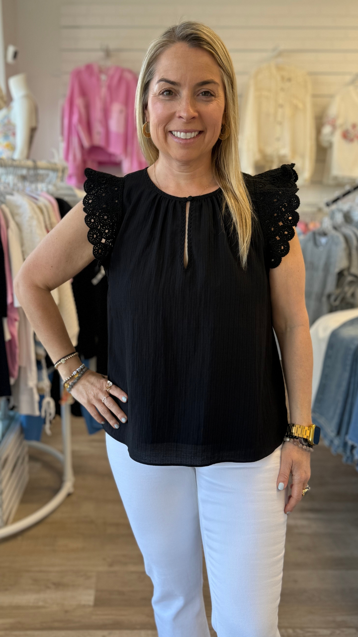 Round Neck Crochet Short Sleeve Blouse