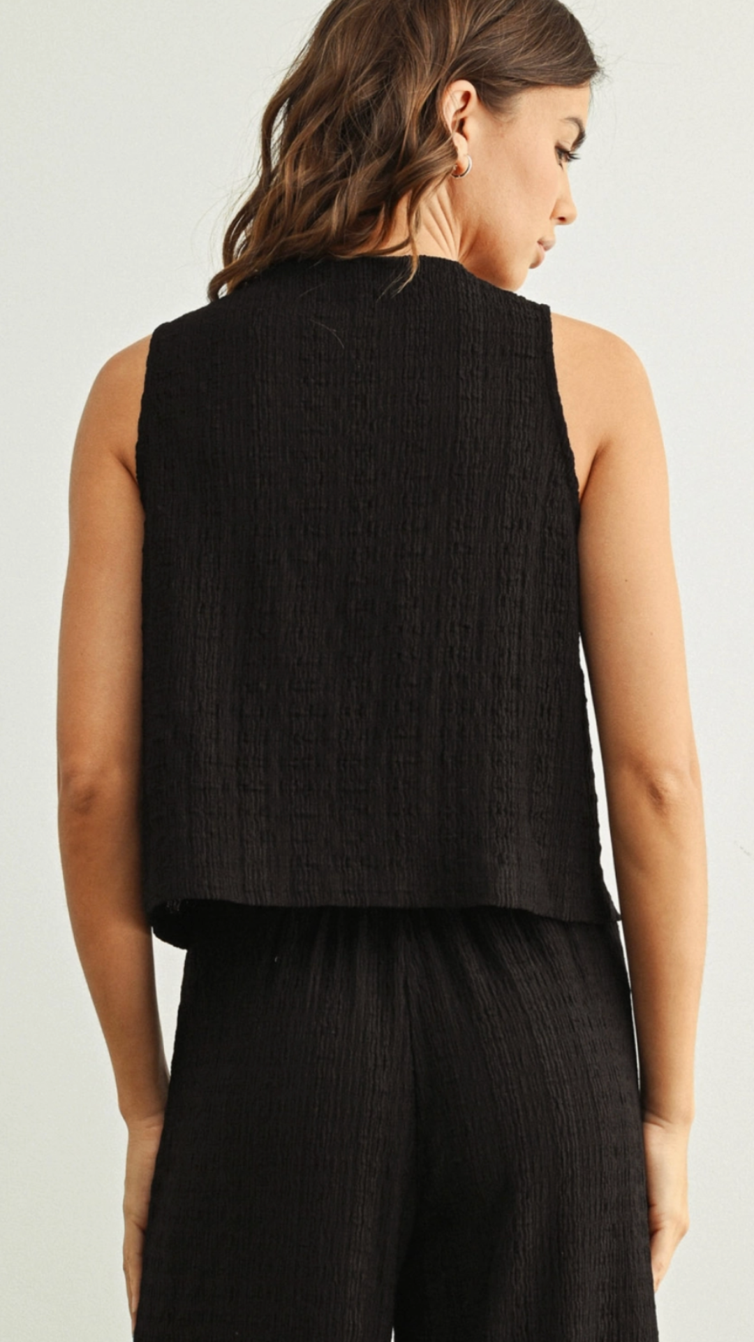 Black Crinkled Fabric Sleeveless Button Front Top And Bottoms Set