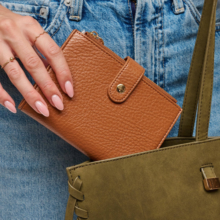 Tan Wallet