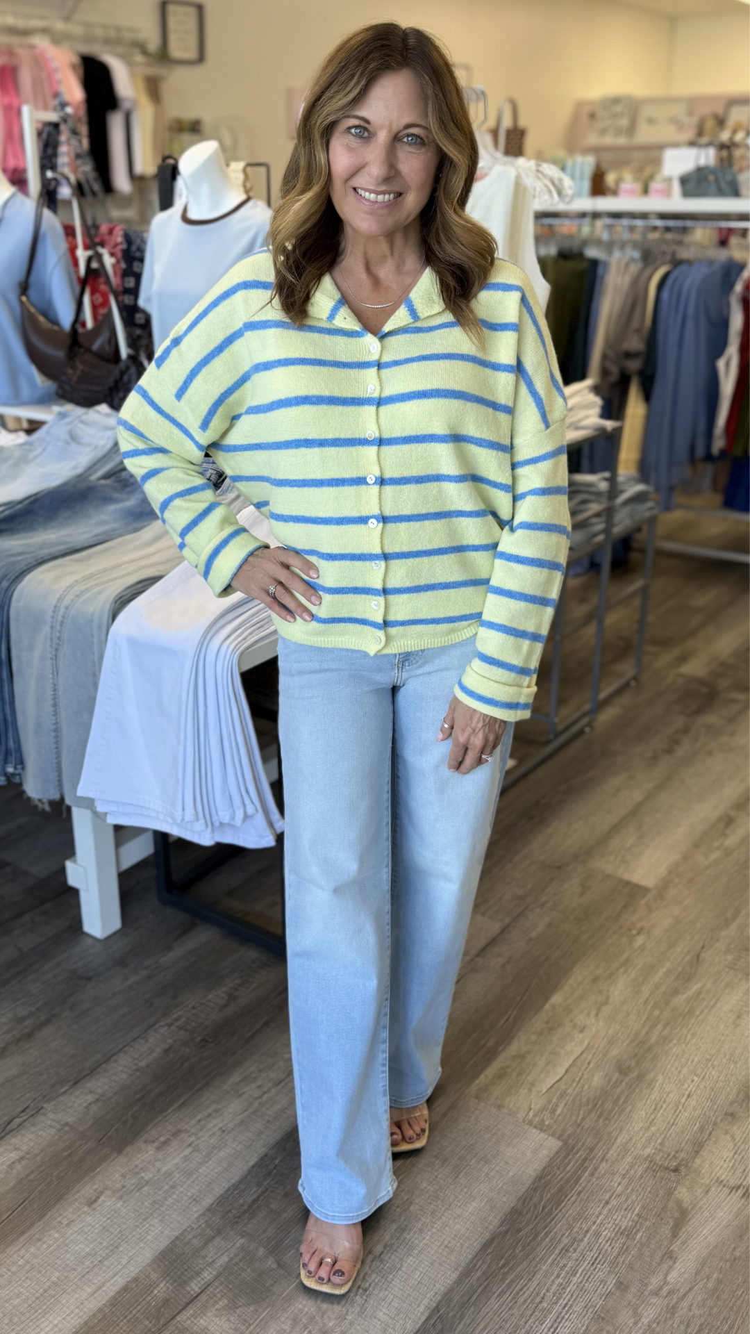 Mid Rise Light Wash Loose Straight Full Length Jeans