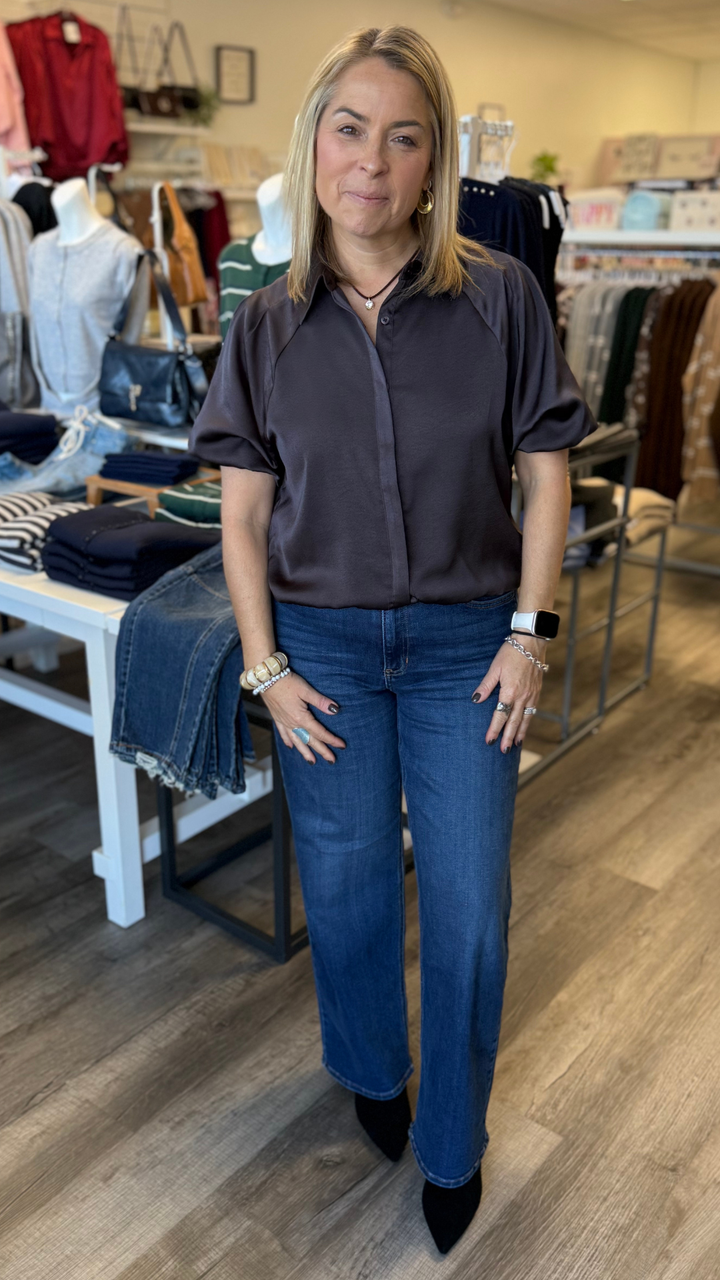 Mid Rise Dark Wash Classic Straight Jeans