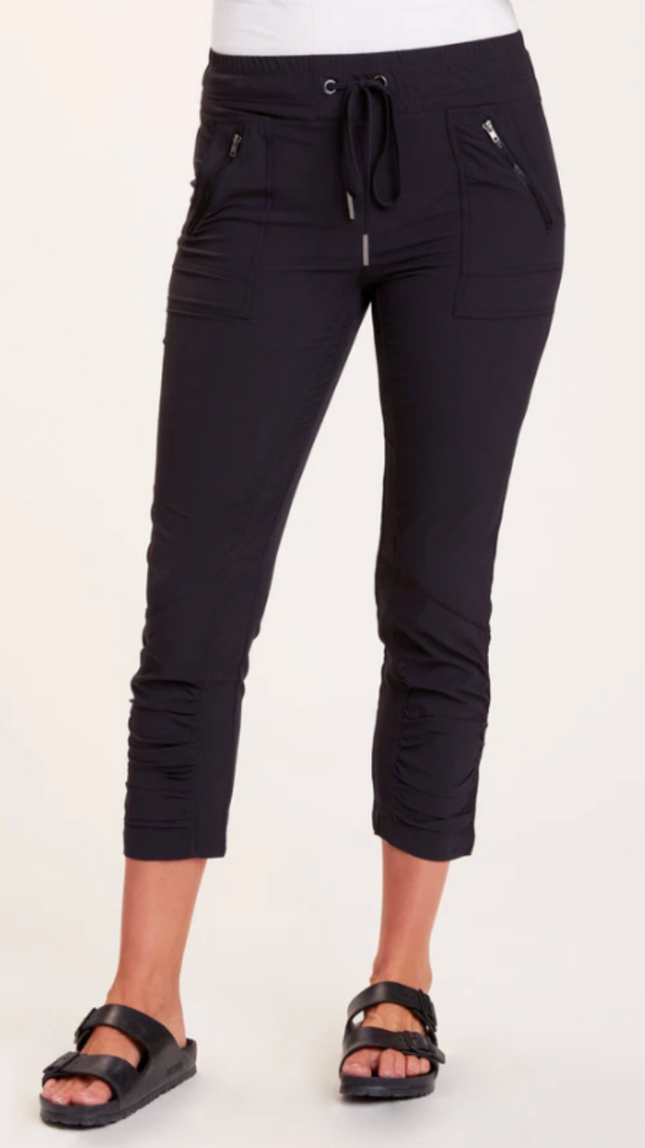 Black Aksana Legging