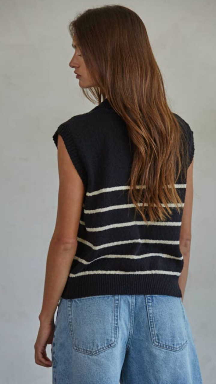 Black And Cream Half Zip Up Knit Sweater Vest