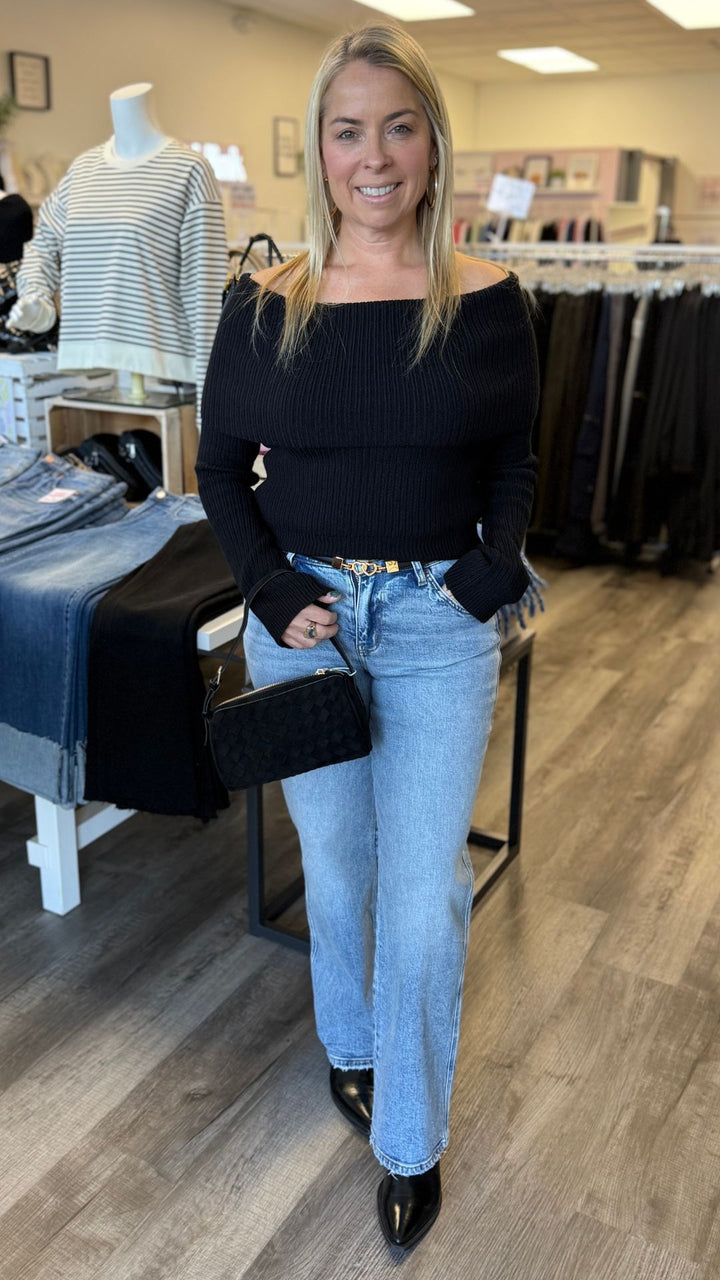 Mid Rise Medium Wash Full Length Slim Wide Leg Jeans