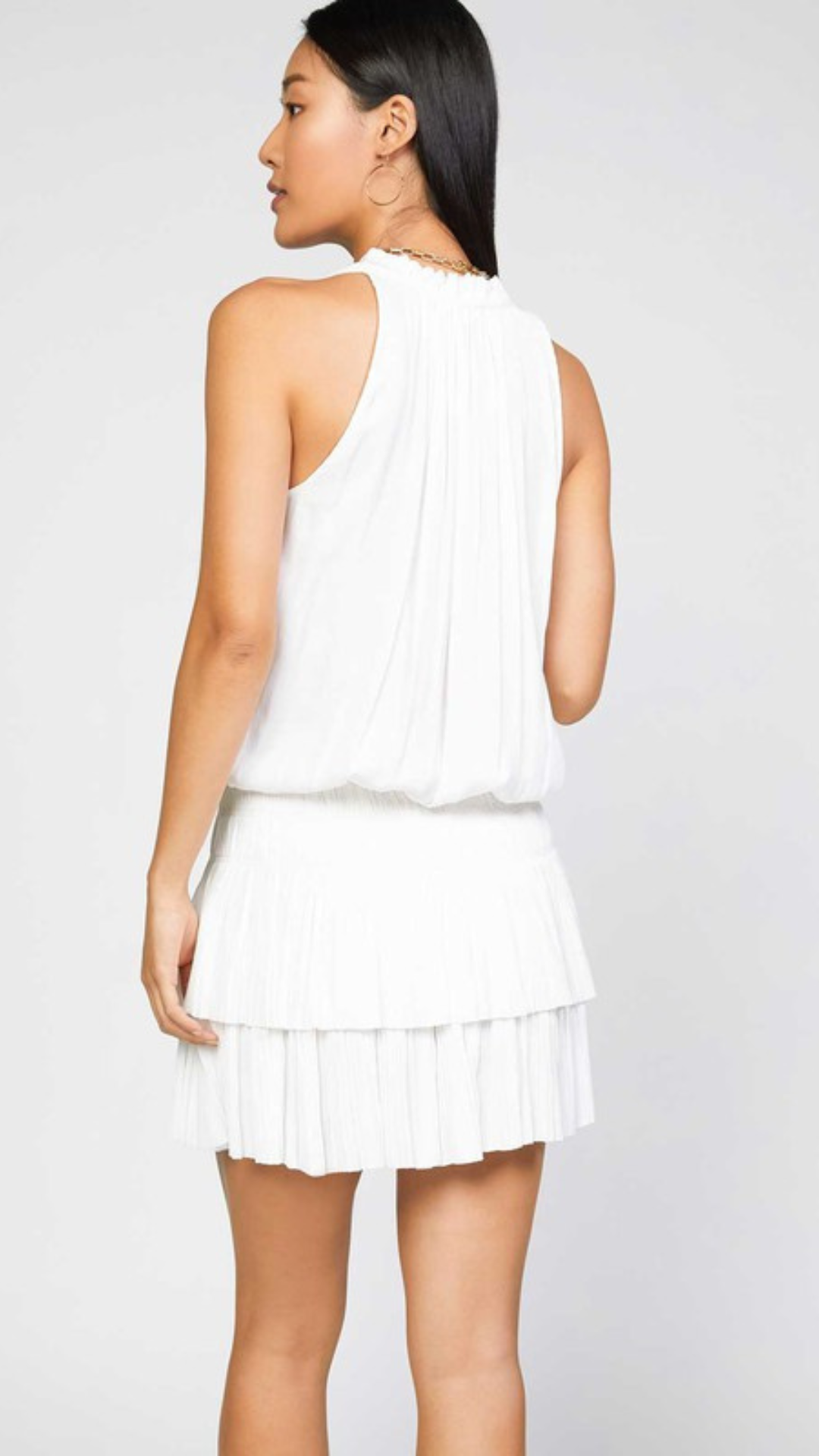 White Sleeveless Pleated Dress